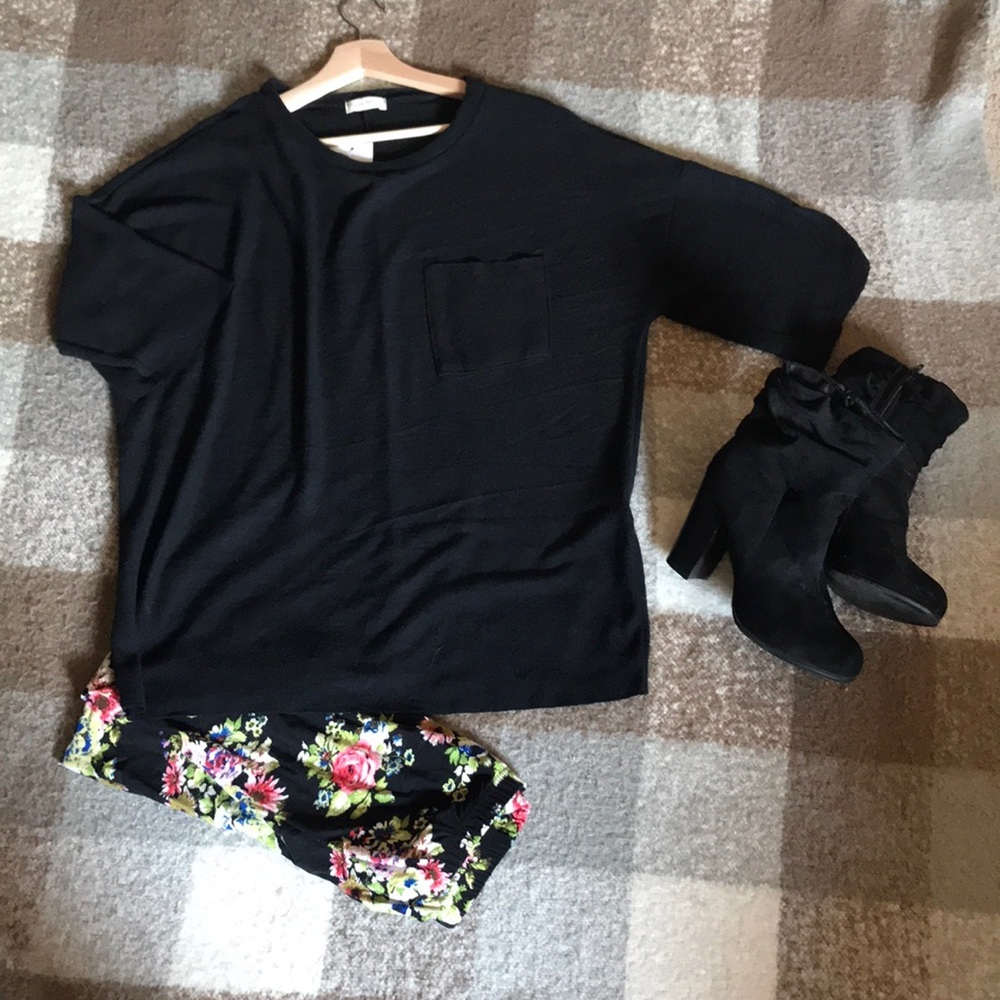 Black 3/4 sleeves top